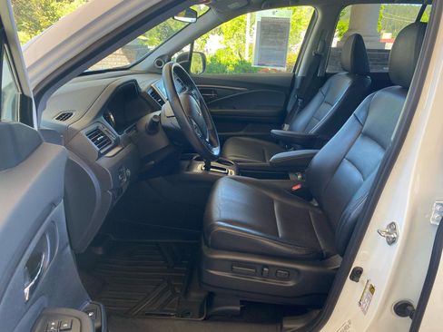 Used 2017 Honda Ridgeline RTL image 11