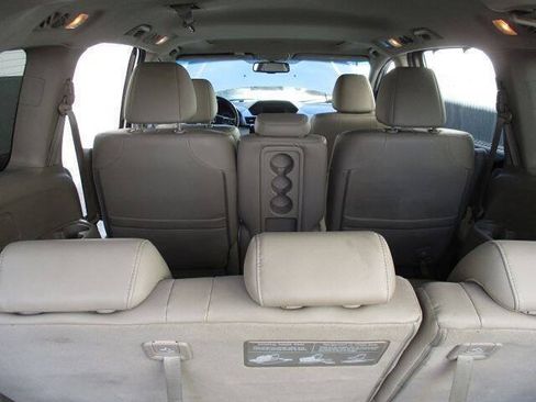 Used 2011 Honda Odyssey EX-L image 16