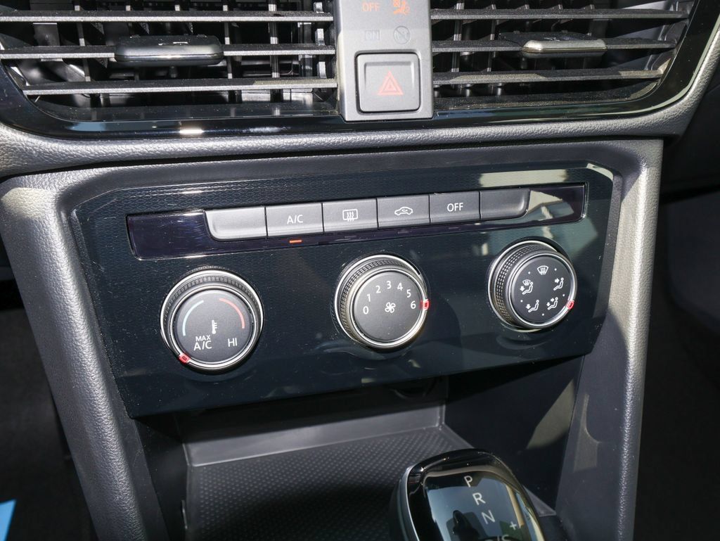 Used 2025 Volkswagen Taos S FWD image 19
