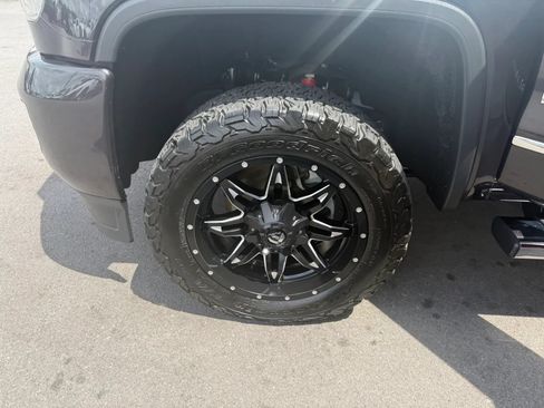 Used 2016 GMC Sierra 2500 Denali w/ Duramax Plus Package AWD/4WD image 23