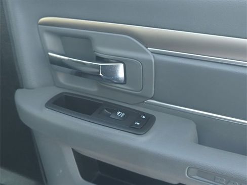 Used 2018 RAM 1500 Big Horn image 26