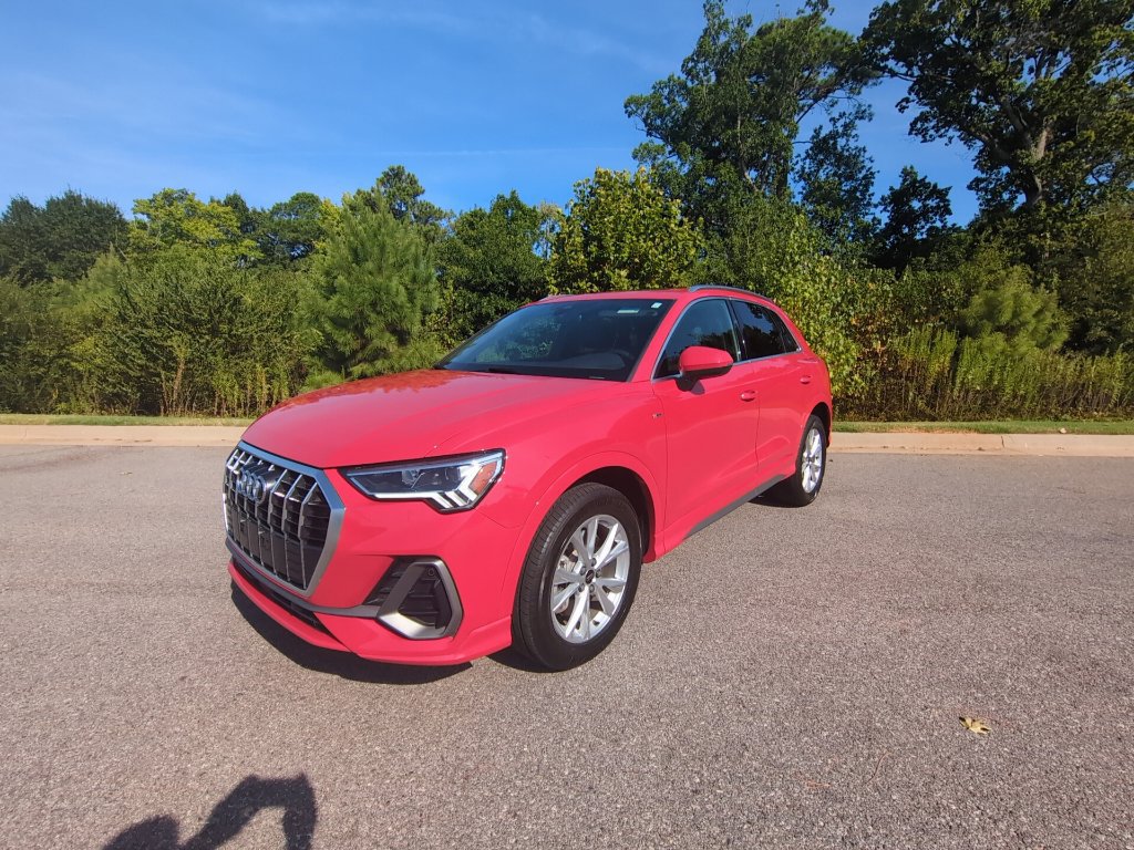 Used 2025 Audi Q3 2.0T Premium AWD/4WD image 3