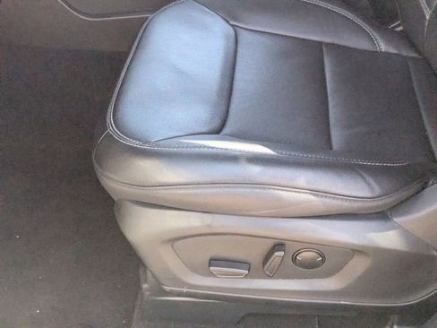 Certified 2024 Ford Explorer Limited image 19