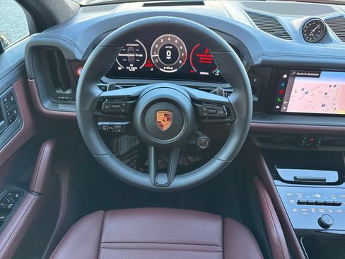 New 2026 Porsche Cayenne GTS AWD/4WD image 16