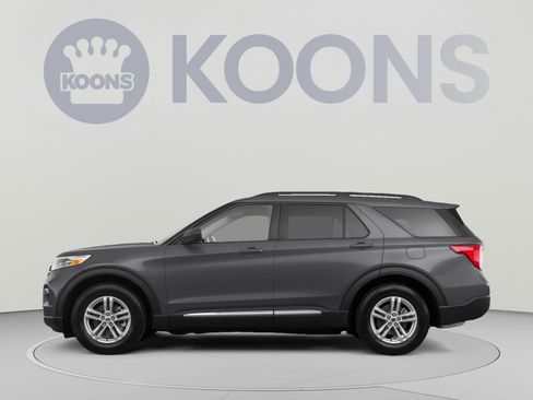 Used 2020 Ford Explorer ST w/ Premium Technology Package AWD/4WD image 2