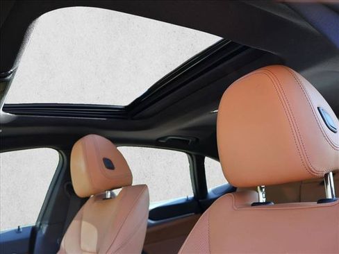 Used 2023 BMW i4 eDrive35 RWD image 21