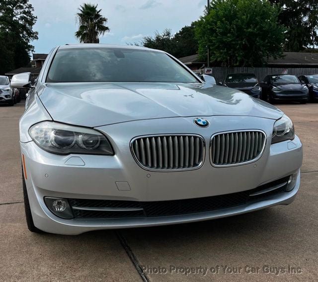 Used 2011 BMW 550i Sedan RWD image 3