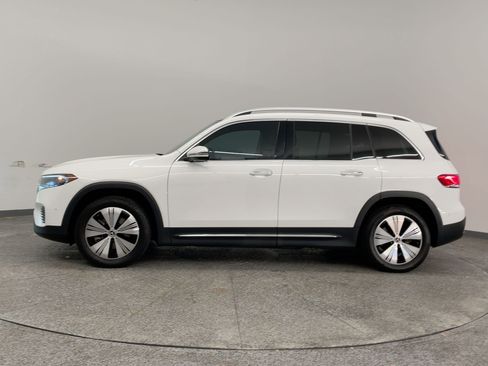 Used 2023 Mercedes-Benz EQB 300 4MATIC image 2