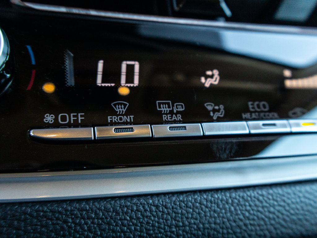 Used 2026 Toyota Corolla LE FWD image 25