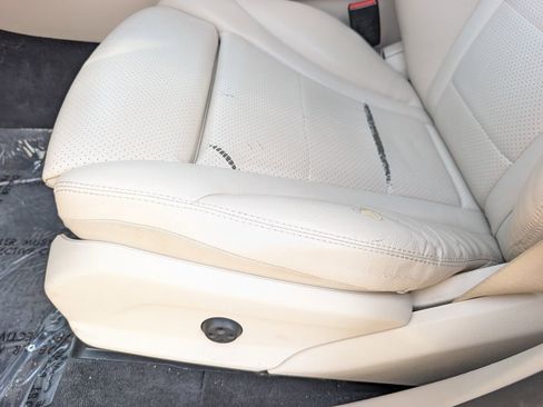 Certified 2018 Mercedes-Benz GLC 300 4MATIC image 23