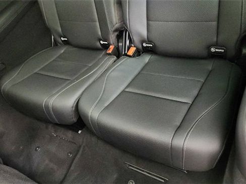 Used 2025 Mercedes-Benz GLS 450 GLS 450 image 31