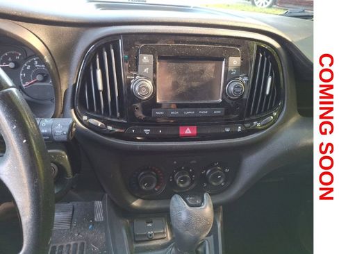 Used 2015 RAM ProMaster City Tradesman SLT FWD image 12