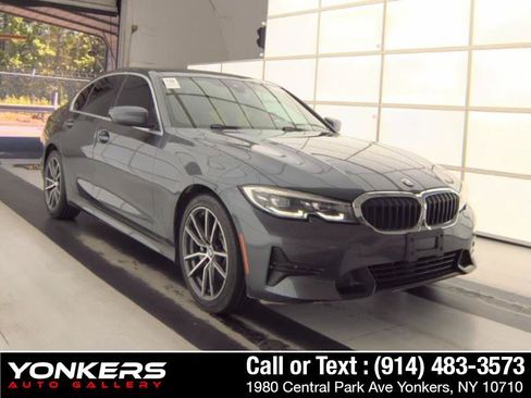 Used 2021 BMW 330i Sedan w/ Premium Package RWD image 4