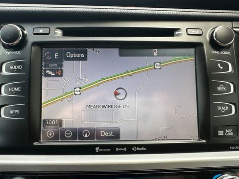 Used 2017 Toyota Highlander XLE w/ Carpet Mat Package image 4