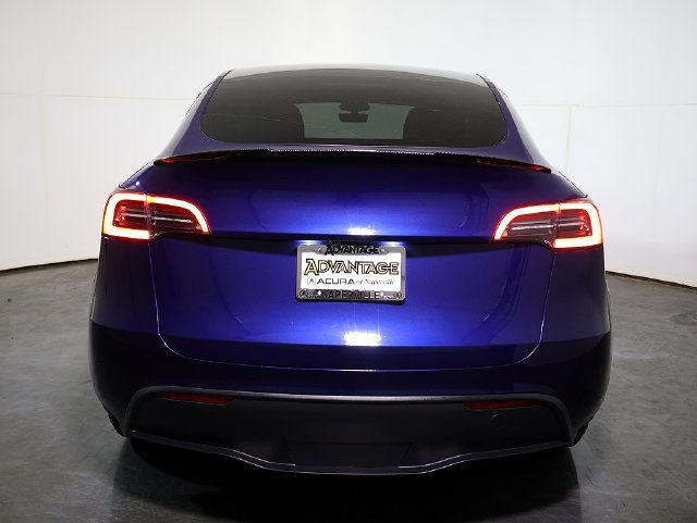 Used 2024 Tesla Model Y Long Range AWD/4WD image 10