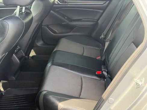 Used 2022 Honda Accord Sport image 10