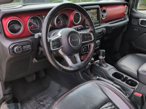 Used 2021 Jeep Gladiator Rubicon w/ Cold Weather Group AWD/4WD image 10