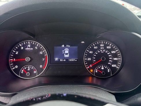 Used 2020 Kia Optima LX image 11