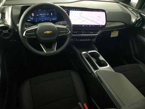 New 2026 Chevrolet Equinox EV LT image 14