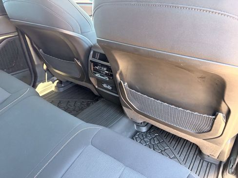 Used 2023 Jeep Grand Cherokee Laredo X RWD image 13