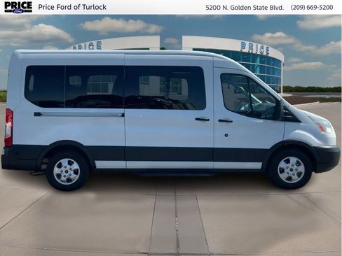 Used 2017 Ford Transit 350 XLT RWD image 4
