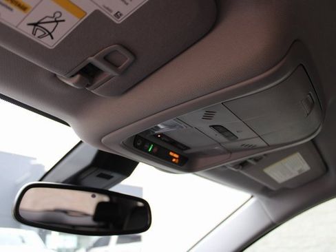 Used 2021 GMC Terrain SLT w/ Elevation Edition image 27