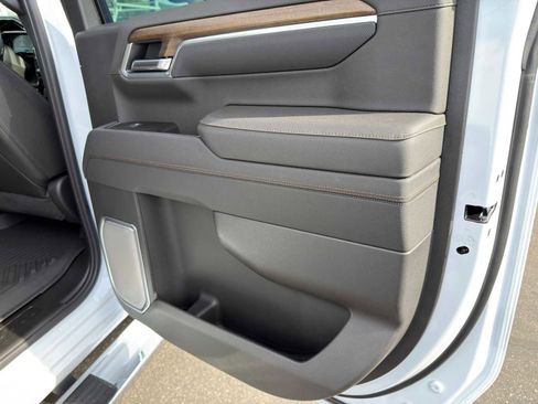 New 2026 Chevrolet Silverado 1500 High Country w/ Technology Package image 13