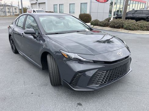Certified 2025 Toyota Camry SE image 7