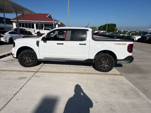 Used 2024 Ford Maverick Tremor w/ Tremor Off-Road Package image 12