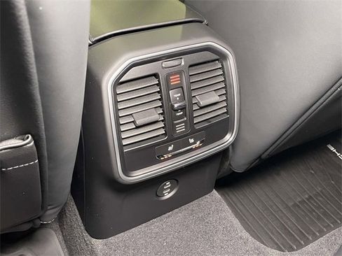 New 2026 Porsche Macan S image 24