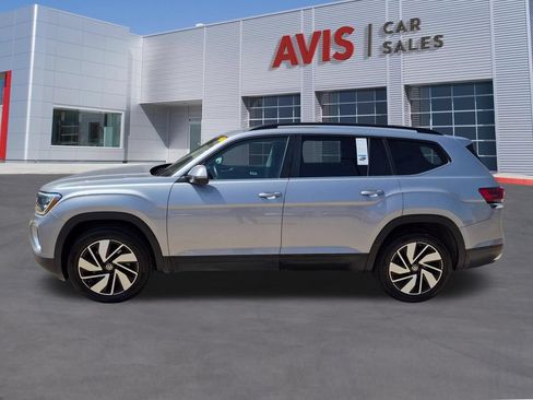 Used 2025 Volkswagen Atlas SE FWD image 10