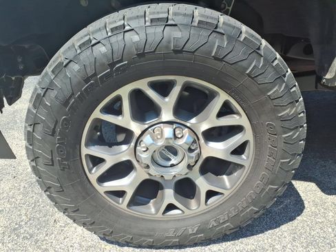 Used 2022 Ford F250 Lariat w/ FX4 Off-Road Package AWD/4WD image 10