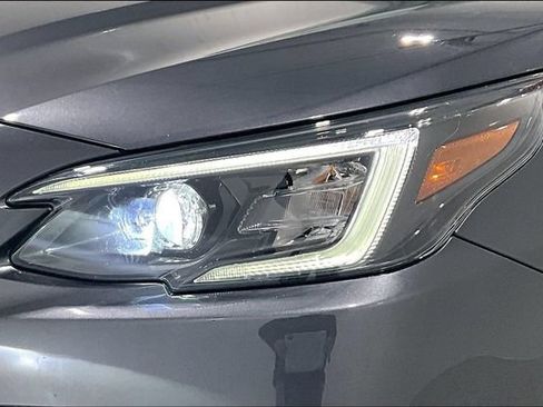 Used 2022 Subaru Outback Premium AWD/4WD image 39