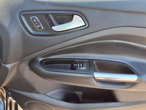 Used 2016 Ford C-MAX Energi SEL image 25