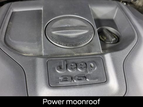 Used 2023 Jeep Grand Cherokee L Overland image 18