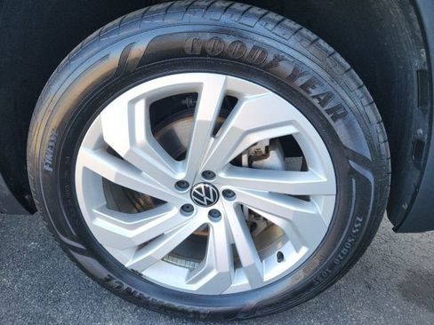 Used 2023 Volkswagen Atlas SE image 7