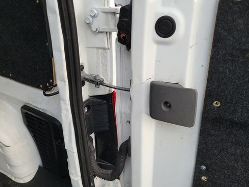 Used 2021 Nissan NV200 S FWD image 12