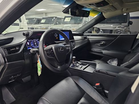 Used 2023 Lexus ES 350 image 5
