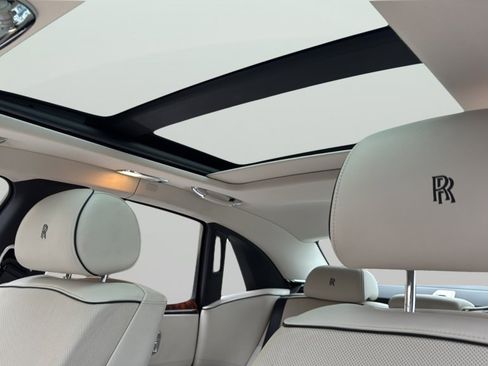 Used 2013 Rolls-Royce Ghost image 19