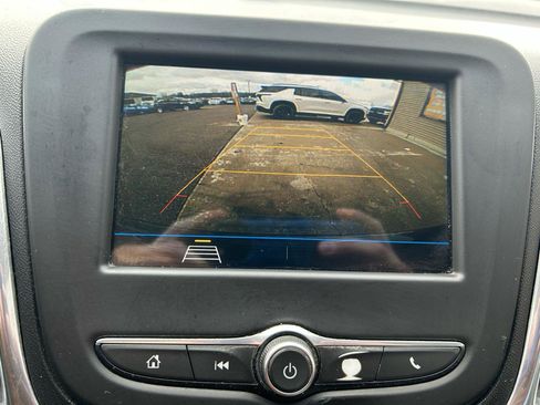 Used 2019 Chevrolet Equinox LT image 23