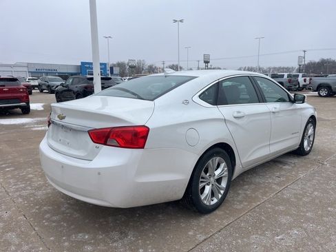 Used 2015 Chevrolet Impala LT w/ Convenience Package image 3