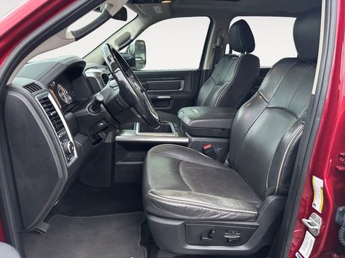 Used 2014 RAM 3500 Laramie Longhorn image 16