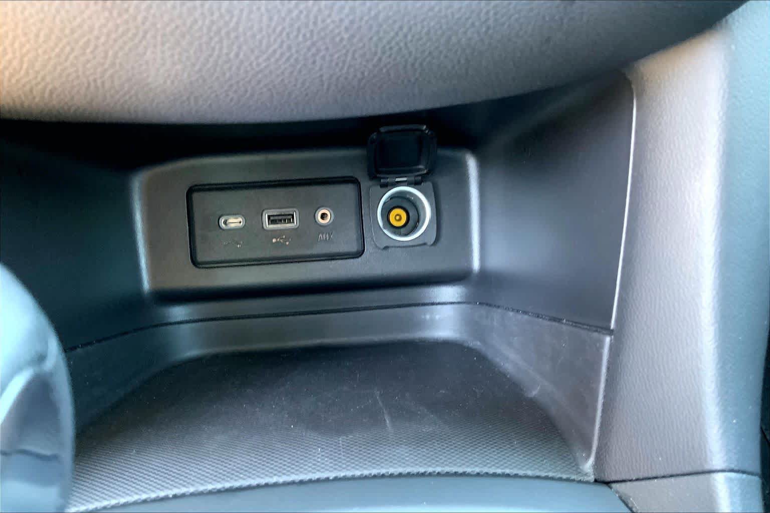 Certified 2023 Chevrolet Equinox LT FWD image 31