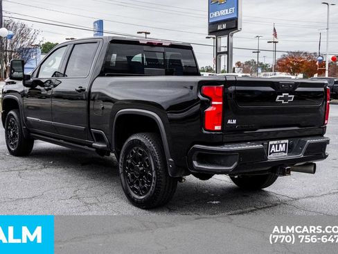 Used 2024 Chevrolet Silverado 3500 High Country image 8