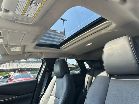 Used 2023 MAZDA CX-30 AWD 2.5 S w/ Premium Package image 15