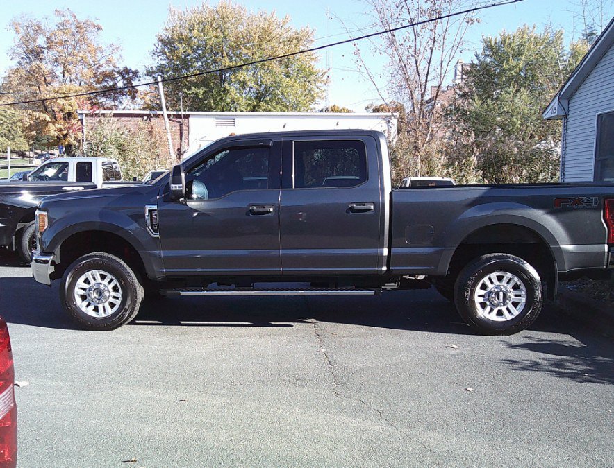 Used 2017 Ford F250 XLT w/ FX4 Off-Road Package AWD/4WD image 5