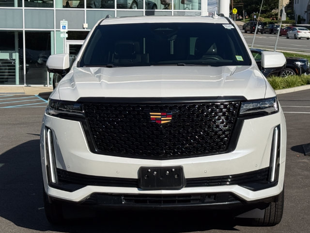 Used 2023 Cadillac Escalade Premium Luxury w/ LPO, Floor Liner Package AWD/4WD image 2