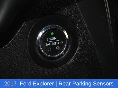 Used 2017 Ford Explorer XLT image 12