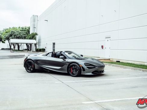 Used 2020 McLaren 720S Performance RWD image 20