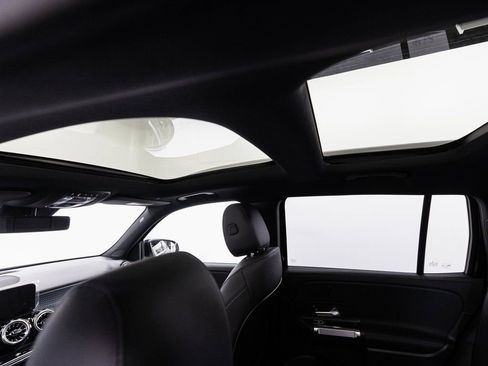 Used 2024 Mercedes-Benz EQB 350 4MATIC SUV image 20